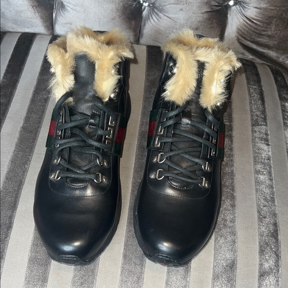 👑 UNTOUCHED LUXURY: Gucci Flashtrek Fur-Lined Superstar Grails 👑 - Picture 4 of 6